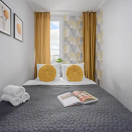 Lumina I 4-room With Parking & Balcony アパート ワルシャワ
