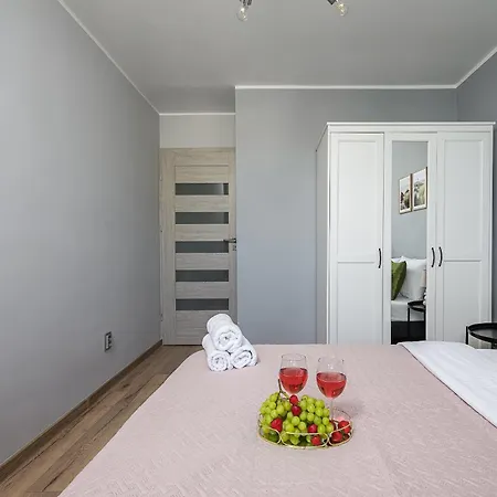 Lumina I 4-room With Parking & Balcony *