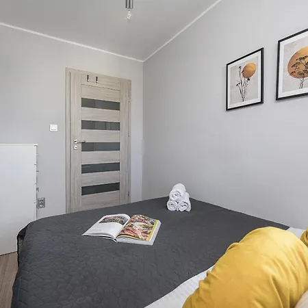 アパート Lumina I 4-room With Parking & Balcony