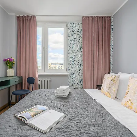 Lumina I 4-room With Parking & Balcony