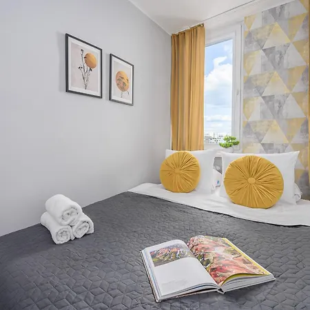 Lumina I 4-room With Parking & Balcony
