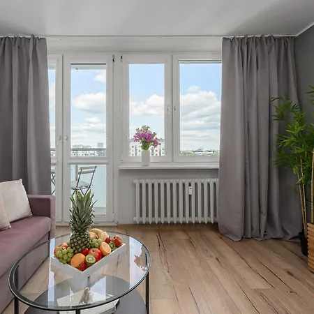 Lumina I 4-room With Parking & Balcony ワルシャワ